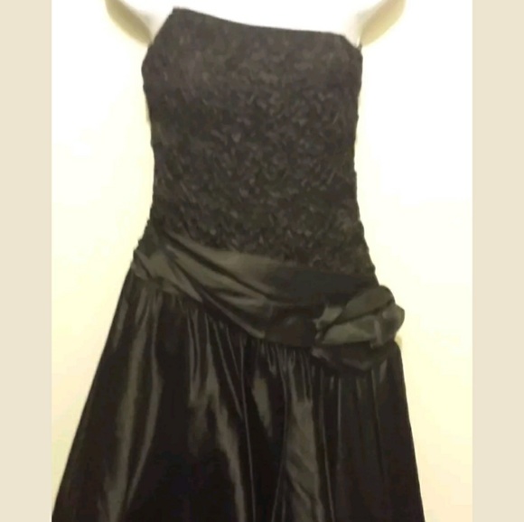 Zum Zum by Niki Livas Dresses & Skirts - Vintage 80's Prom Dress XS